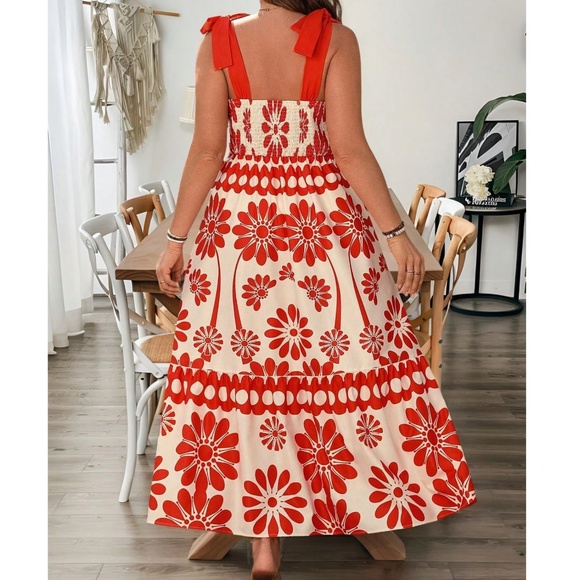 Plus Floral Print Shirred Bodice High Waisted Shoulder Tie Maxi Dress - Picture 4 of 6